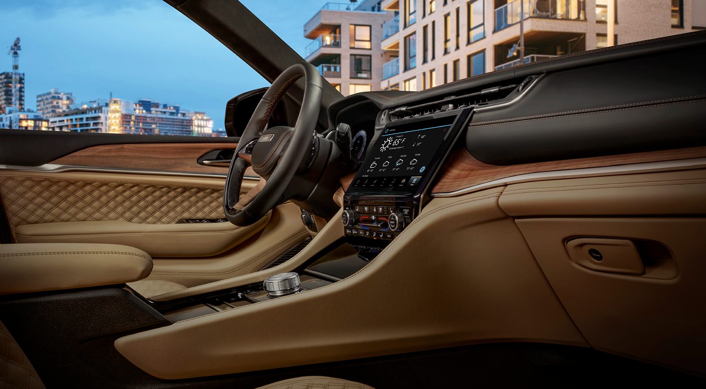Jeep Grand Cherokee L Interior Steering Wheel and Dashboard Image