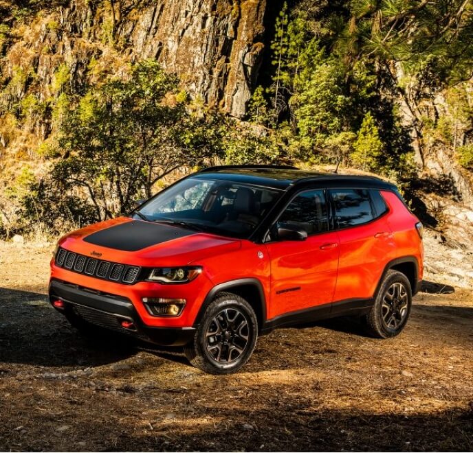 Jeep Compass : Improved compact-crossover crawls into the wild