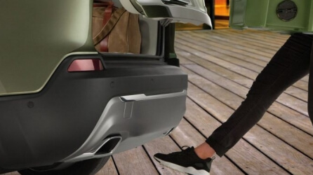 Hands-Free Power Liftgate 